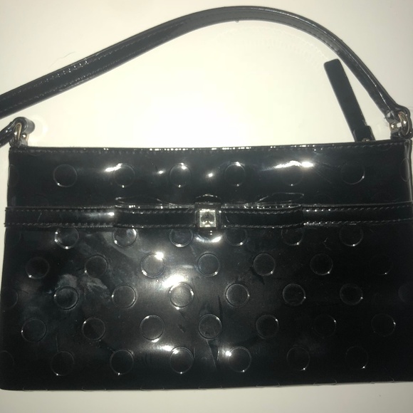 kate spade Handbags - EUC! Kate Spade Black Crossbody Bag
